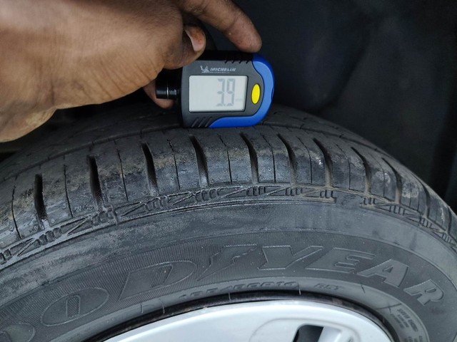 Second-hand 2015 Maruti Suzuki Swift Dzire VDI for sale in Visakhapatnam-32