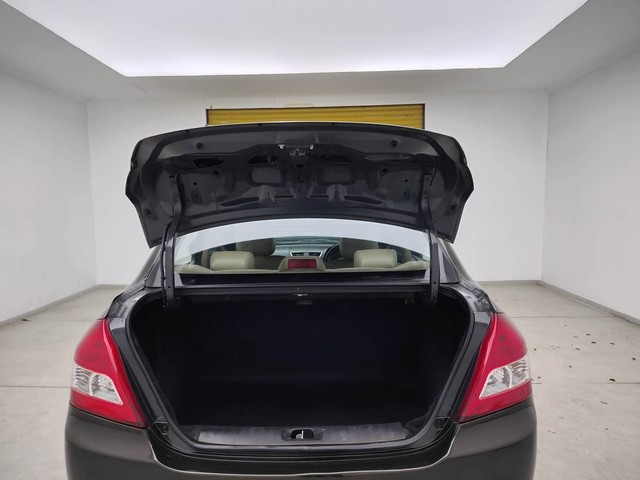 Second-hand 2015 Maruti Suzuki Swift Dzire VDI for sale in Visakhapatnam-38