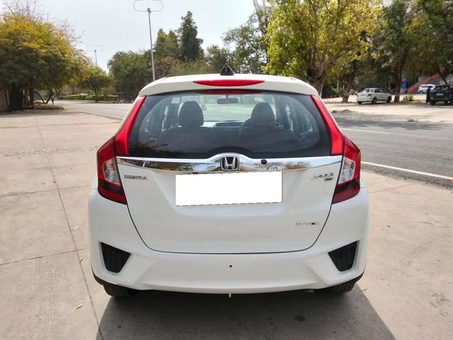 Second-hand 2017 Honda Jazz 1.2 SV i VTEC for sale in New Delhi-2
