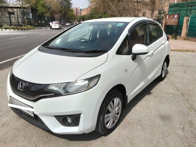 Second-hand 2017 Honda Jazz 1.2 SV i VTEC for sale in New Delhi-5