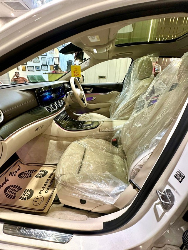 Second-hand 2022 Mercedes-Benz E-Class Exclusive E 220d BSVI for sale in New Delhi-17