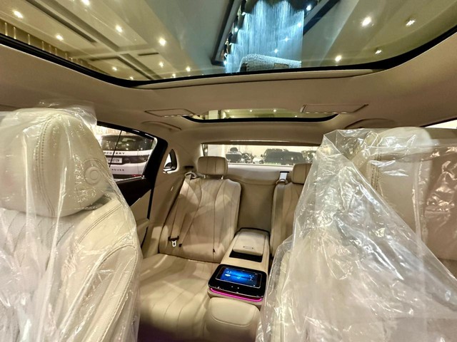 Second-hand 2022 Mercedes-Benz E-Class Exclusive E 220d BSVI for sale in New Delhi-15