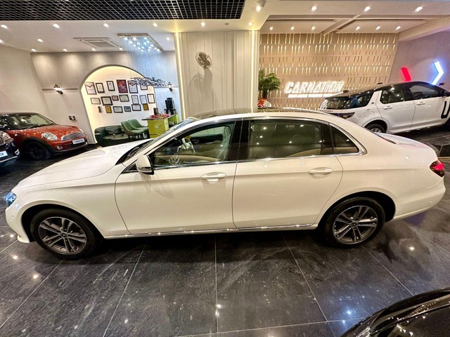 Second-hand 2022 Mercedes-Benz E-Class Exclusive E 220d BSVI for sale in New Delhi-2