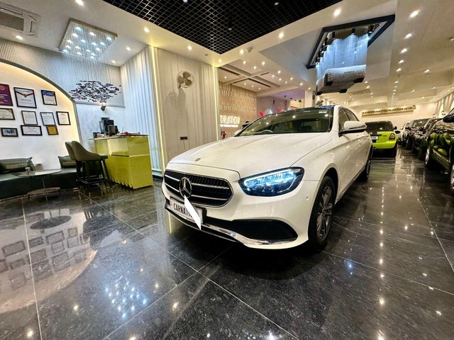 Second-hand 2022 Mercedes-Benz E-Class Exclusive E 220d BSVI for sale in New Delhi-3