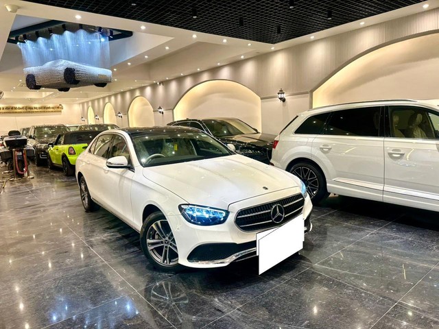 Second-hand 2022 Mercedes-Benz E-Class Exclusive E 220d BSVI for sale in New Delhi-0
