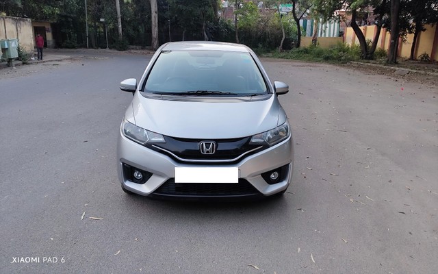 Second-hand 2017 Honda Jazz 1.2 SV i VTEC for sale in New Delhi-4