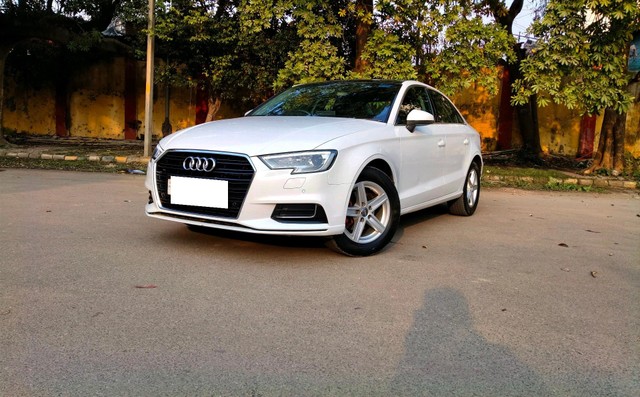 Second-hand 2019 Audi A3 35 TFSI Premium for sale in New Delhi-4