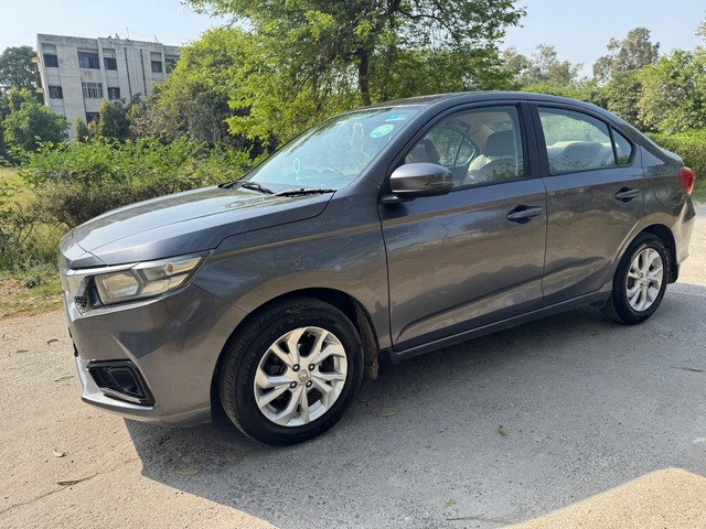 Second-hand 2019 Honda Amaze V CVT Diesel BSIV for sale in New Delhi-6