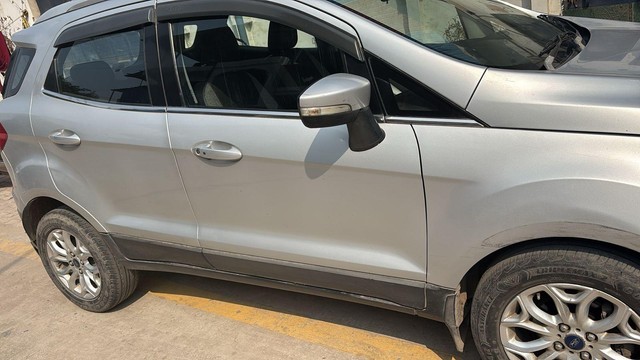 Second-hand 2016 Ford Ecosport 1.5 Ti VCT AT Titanium BSIV for sale in New Delhi-3