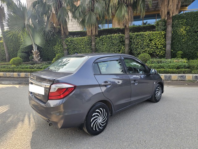 Second-hand 2018 Honda Amaze S Option i-VTEC for sale in New Delhi-2