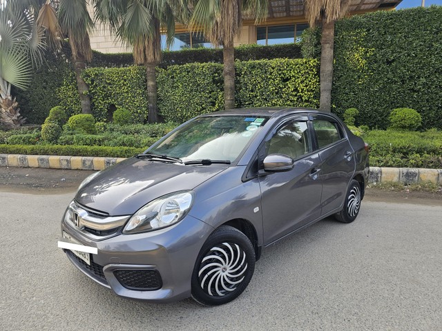 Second-hand 2018 Honda Amaze S Option i-VTEC for sale in New Delhi-4