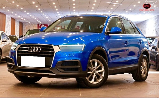 Second-hand 2017 Audi Q3 30 TDI for sale in New Delhi-4