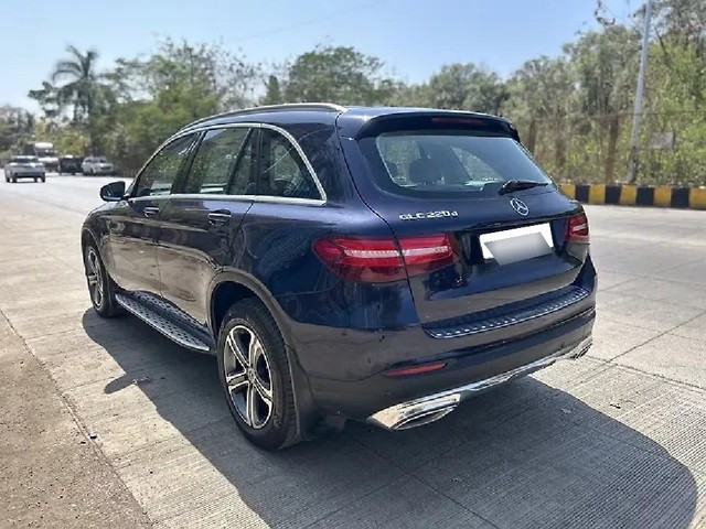Second-hand 2017 Mercedes-Benz GLC 220d 4MATIC Style for sale in Mumbai-6