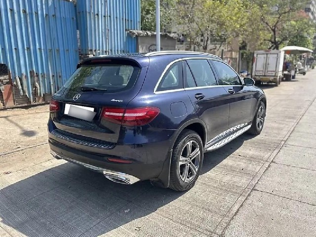 Second-hand 2017 Mercedes-Benz GLC 220d 4MATIC Style for sale in Mumbai-5