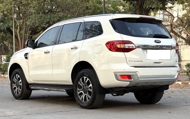 Second-hand 2021 Ford Endeavour Titanium Plus 4X4 AT for sale in New Delhi-9