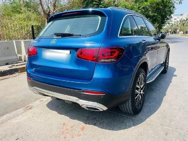 Second-hand 2022 Mercedes-Benz GLC 220d 4MATIC for sale in Mumbai-4