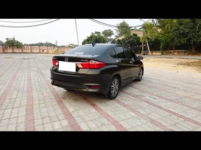 Second-hand 2018 Honda City i-VTEC CVT VX for sale in New Delhi-8