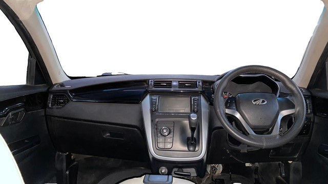 Mahindra KUV 100 mFALCON G80 K8 Second-hand 2018 Mahindra KUV 100 mFALCON G80 K8 for sale in Chandigarh-10