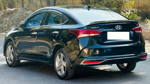 Second-hand 2022 Hyundai Verna SX for sale in New Delhi-7