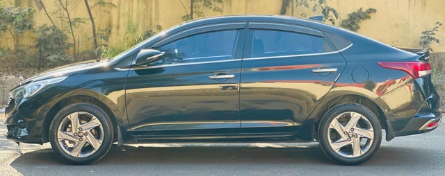 Second-hand 2022 Hyundai Verna SX for sale in New Delhi-3