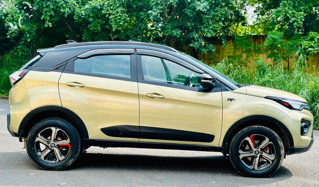 Second-hand 2022 Tata Nexon XZA Plus Kaziranga Edition AMT for sale in New Delhi-1
