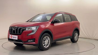 2022 Mahindra XUV700 AX3 5Str AT