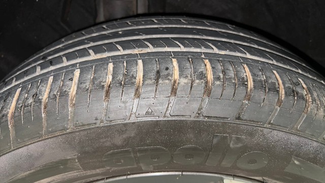 Second-hand 2021 Mahindra XUV700 AX7 7Str AT for sale in Mumbai-25