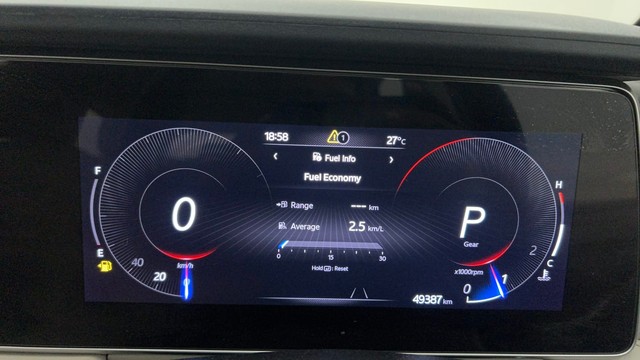 Second-hand 2021 Mahindra XUV700 AX7 7Str AT for sale in Mumbai-13