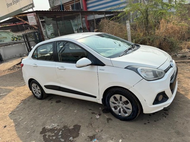 Second-hand 2016 Hyundai Xcent 1.2 CRDi S for sale in Nandurbar-0