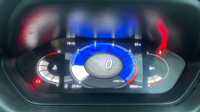 Second-hand 2021 Nissan Magnite XV Premium for sale in Hyderabad-13