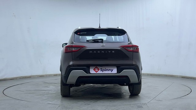 Second-hand 2021 Nissan Magnite XV Premium for sale in Hyderabad-4