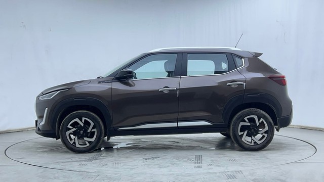 Second-hand 2021 Nissan Magnite XV Premium for sale in Hyderabad-6