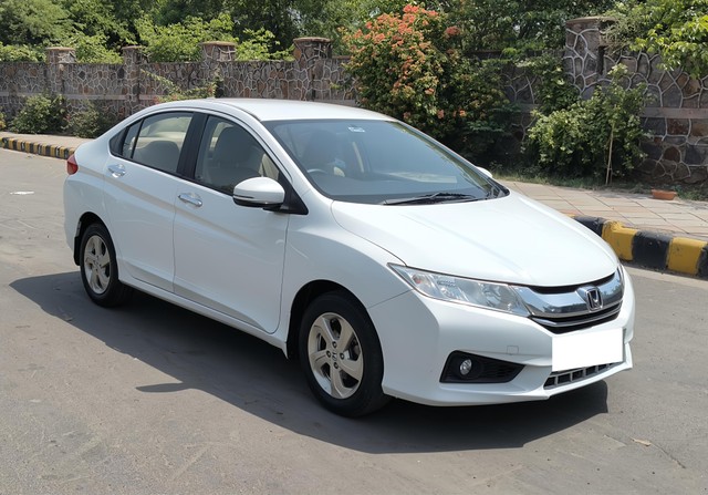 Honda City i VTEC V Second-hand 2016 Honda City i VTEC V for sale in New Delhi-6