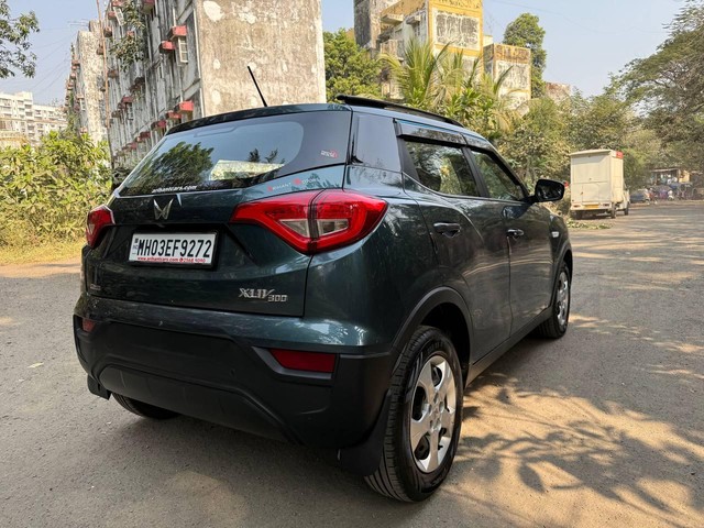 Second-hand 2024 Mahindra XUV300 W6 AMT for sale in Mumbai-7