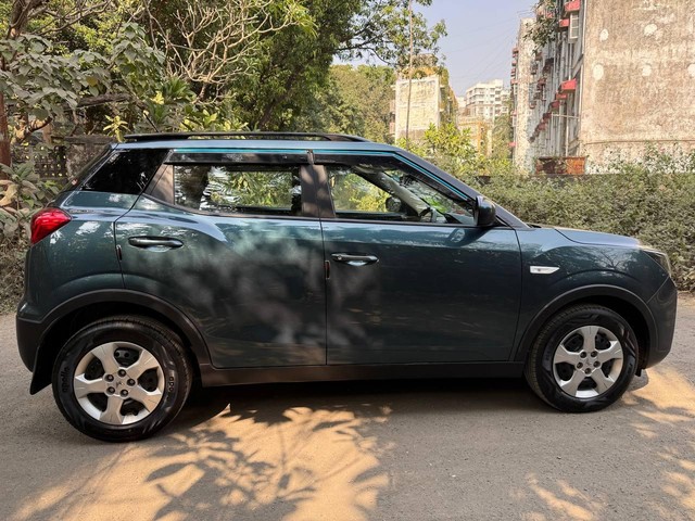 Second-hand 2024 Mahindra XUV300 W6 AMT for sale in Mumbai-1