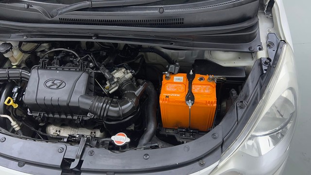 Second-hand 2013 Hyundai i10 Sportz 1.1L for sale in Ghaziabad-29