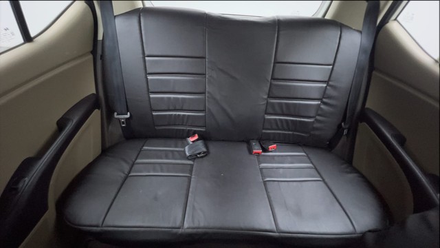 Second-hand 2013 Hyundai i10 Sportz 1.1L for sale in Ghaziabad-27