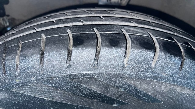 Second-hand 2013 Hyundai i10 Sportz 1.1L for sale in Ghaziabad-39