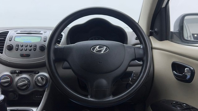 Second-hand 2013 Hyundai i10 Sportz 1.1L for sale in Ghaziabad-28