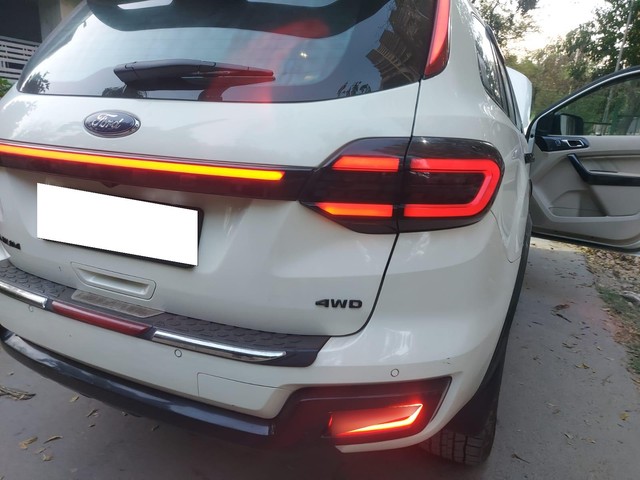 Second-hand 2020 Ford Endeavour Titanium Plus 4X4 for sale in New Delhi-3