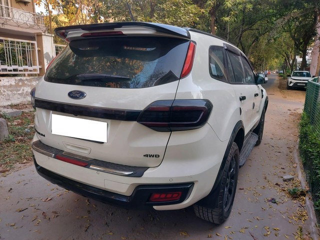 Second-hand 2020 Ford Endeavour Titanium Plus 4X4 for sale in New Delhi-6