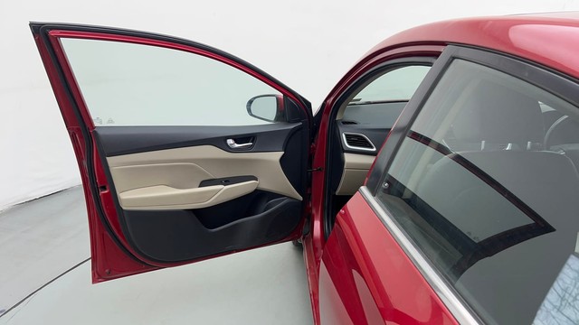 Second-hand 2018 Hyundai Verna 1.6 VTVT SX for sale in Gurgaon-28