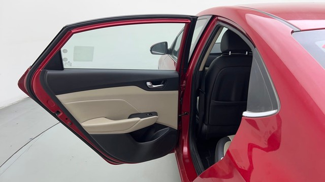 Second-hand 2018 Hyundai Verna 1.6 VTVT SX for sale in Gurgaon-26