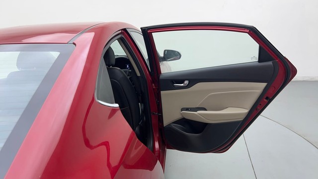 Second-hand 2018 Hyundai Verna 1.6 VTVT SX for sale in Gurgaon-24