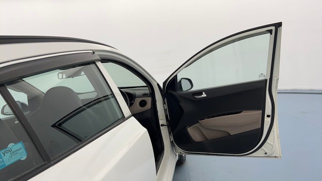 Second-hand 2018 Hyundai Grand i10 1.2 Kappa Sportz BSIV for sale in Lucknow-16