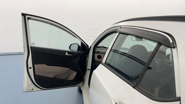 Second-hand 2018 Hyundai Grand i10 1.2 Kappa Sportz BSIV for sale in Lucknow-26