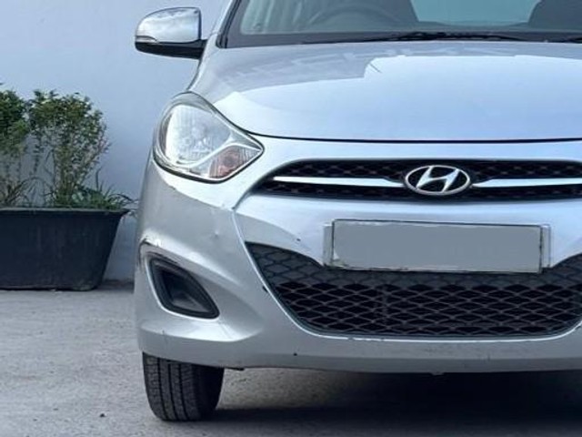 Second-hand 2013 Hyundai i10 Magna for sale in New Delhi-5