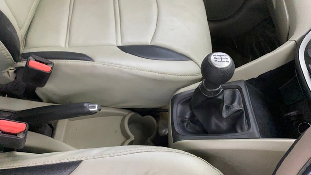 Second-hand 2014 Maruti Suzuki Celerio VXI CNG for sale in Thane-13