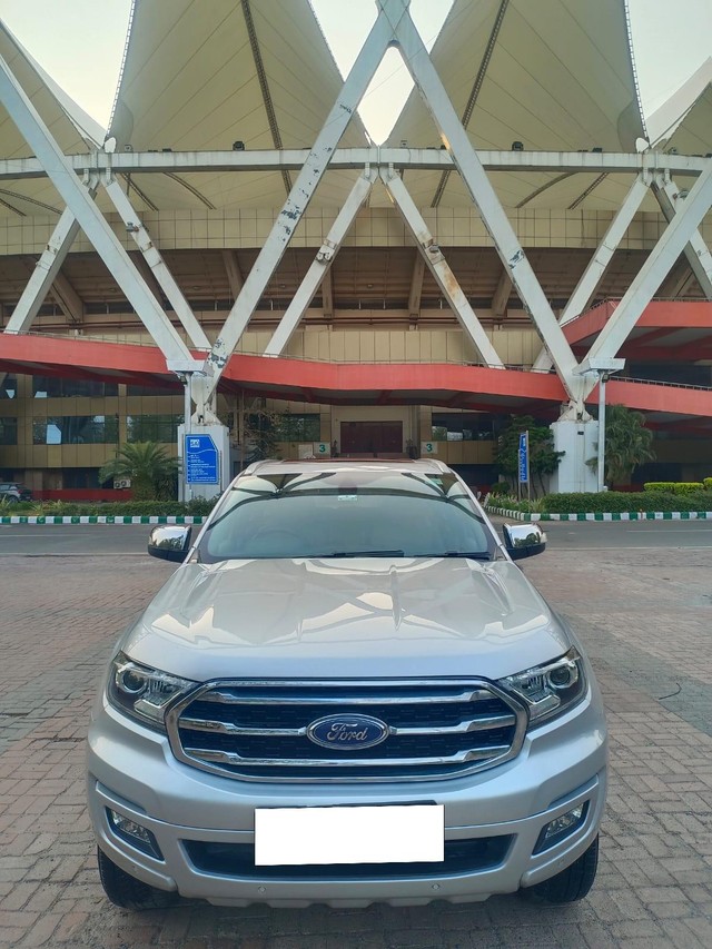 Second-hand 2019 Ford Endeavour 3.2 Titanium AT 4X4 for sale in New Delhi-4