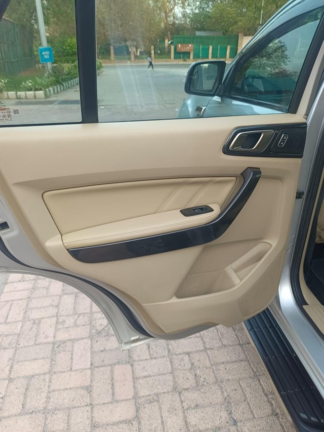 Second-hand 2019 Ford Endeavour 3.2 Titanium AT 4X4 for sale in New Delhi-9